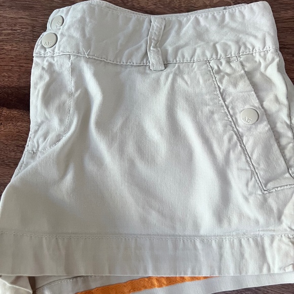 American Eagle Outfitters Women's Size 6  Stretch Khaki Shorts - Picture 6 of 8